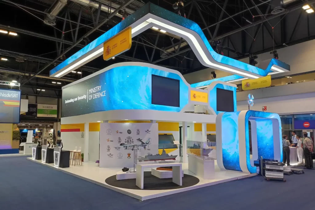 ¿Qué es la Fabricación de Stands y, por qué es Clave para tu Marca? 1 Qué es la Fabricación de Stands y, por qué es Clave para tu Marca - Publisolution