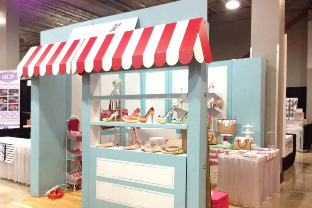 Stands Portátiles: Practicidad y Diseño para tu Marca 1 Stands Portátiles: Practicidad y Diseño para tu Marca