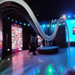 Stands Interactivos: Experiencias que Atraen y Convierten 3 Stands Interactivos Experiencias que Atraen y Convierten